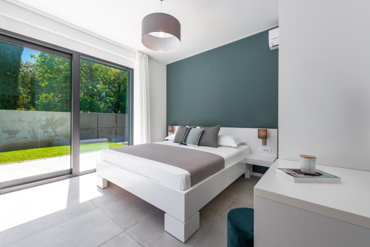 Villa Oasis - Your Luxury Home Away From Home Celopeci Extérieur photo