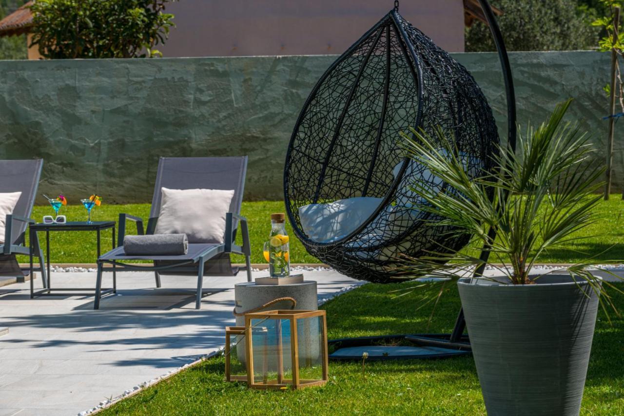 Villa Oasis - Your Luxury Home Away From Home Celopeci Extérieur photo